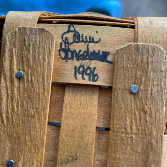 Longaberger Collector’s Club Charter Member Basket - Picture 8 of 8